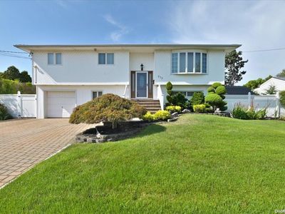 273 N Syracuse Avenue, Massapequa, NY, 11758