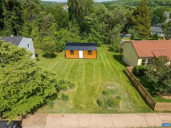 1130 Leonard St, Charlottesville, VA 22902
