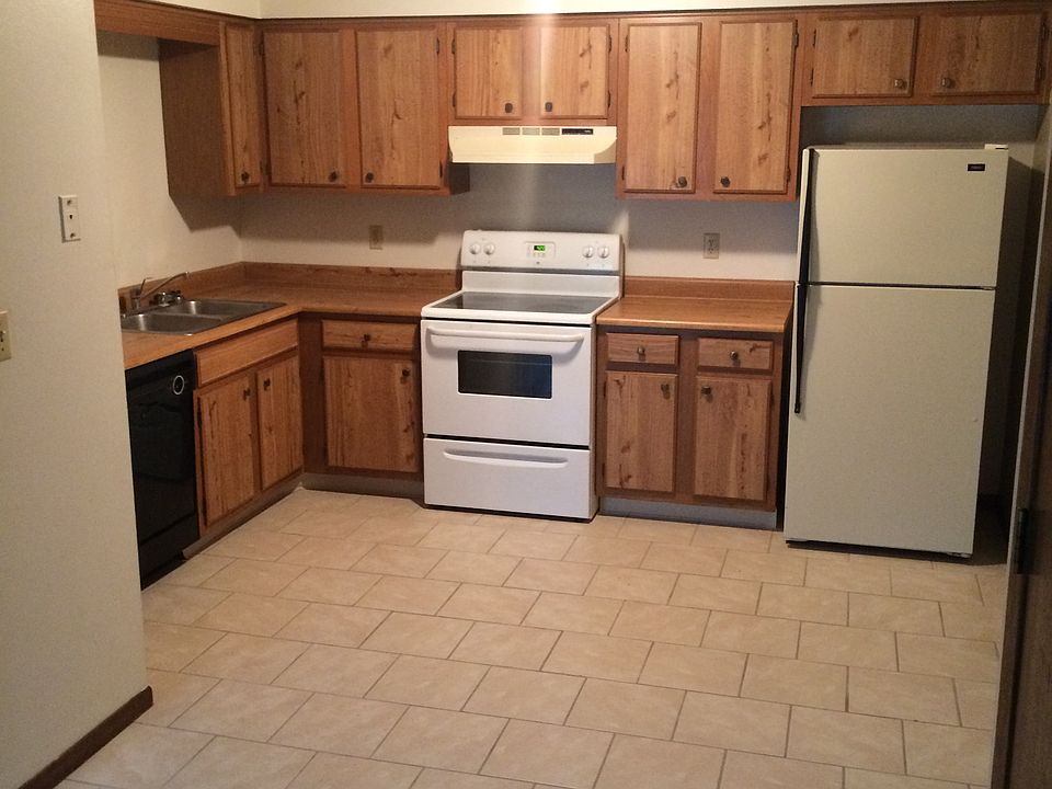 1st image of 4651 Governors Dr APT 6