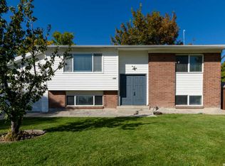 4564 S Knightsbridge Rd, Salt Lake City, UT 84129