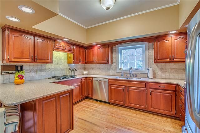 2nd image of 1312 Falkirk Ct