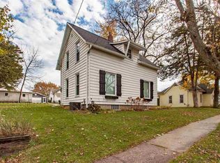 712 8th Ave, Wellman, IA 52356