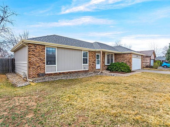 2nd image of 2902 Katie Dr