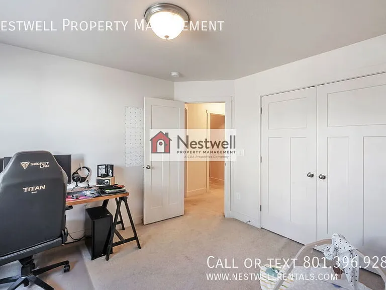 4159 N Fremont Dr — Photo 22