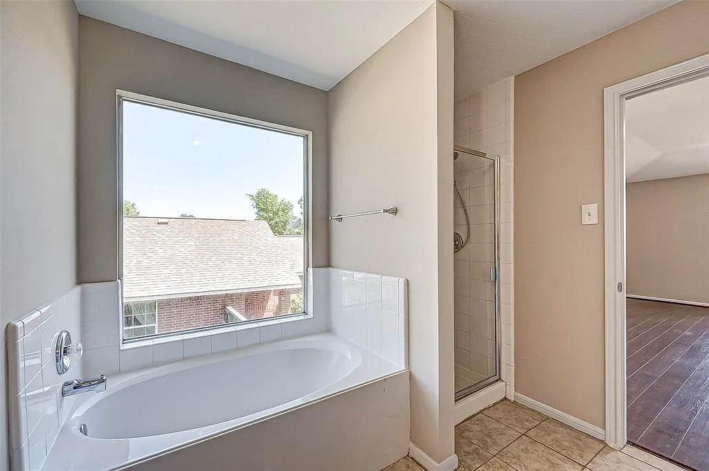 4 bed, 2697 sqft, $2,600 — Photo 4
