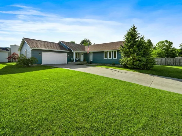 54445 Christle Ct, Osceola, IN 46561