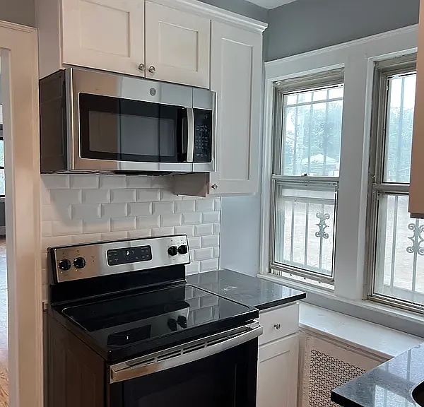 528 Forest Ave #1 — Photo 4