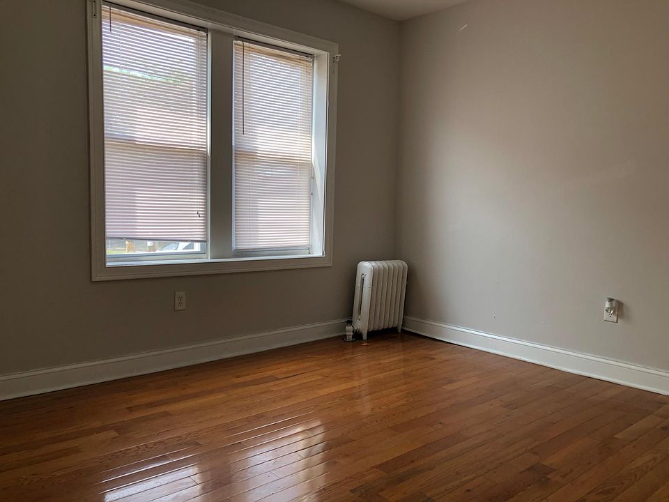 2nd image of 130 Corbin Ave #14B
