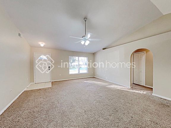 4th image of 641 Stevelynn Cir