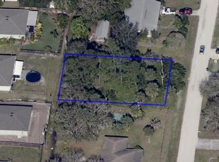 8245 101st Ct, Vero Beach, FL 32967