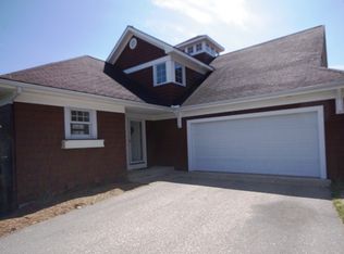 796 Crooked Tree Dr, Petoskey, MI 49770