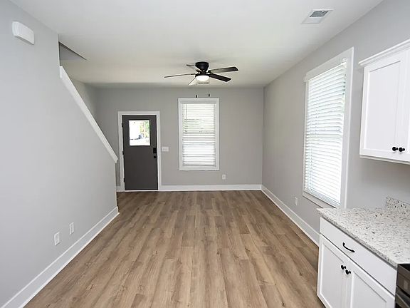 2nd image of 425 Whaley St #A