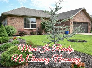 989 W Crestwood St, Nixa, MO 65714