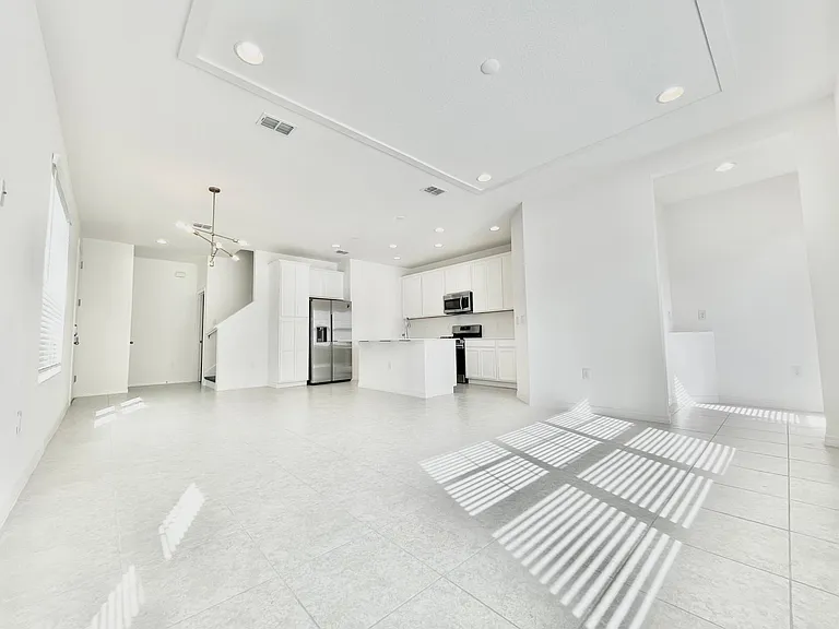 6331 Camino Dr — Photo 1