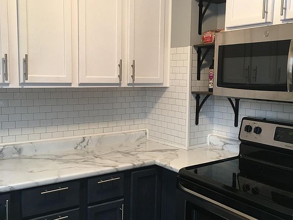 3rd image of 14809 Chili Ave W