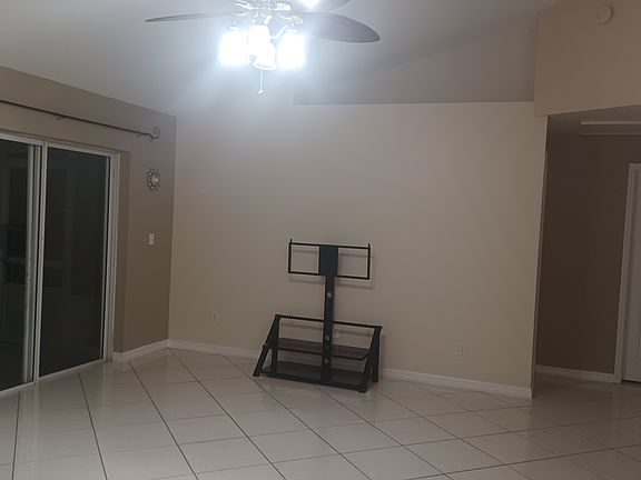 5th image of 857 Arbor Hill Cir