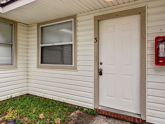 2nd image of 1160 Comanche St APT 3
