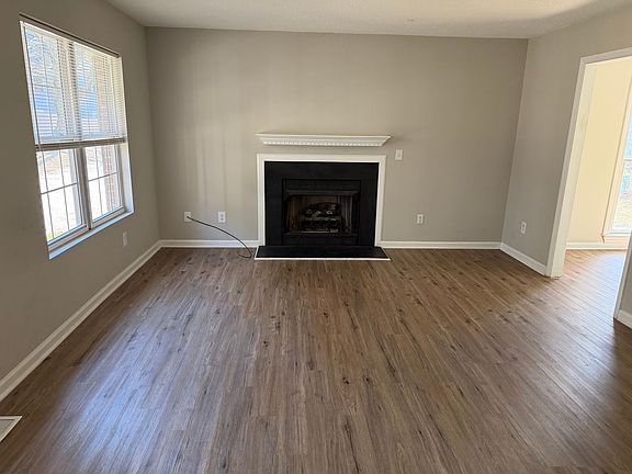 2nd image of 320 W Chestnut Ave #A