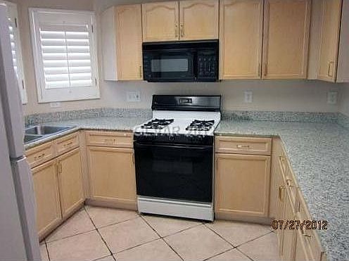 4th image of 8705 Harwich Ave
