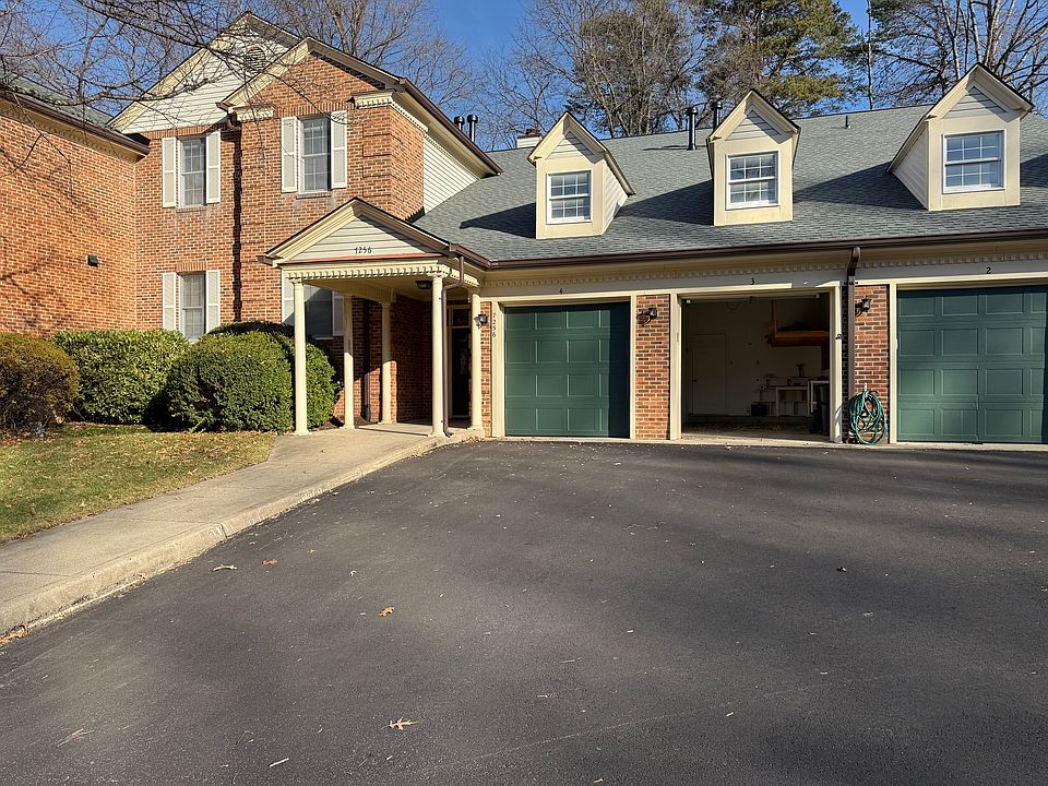 1st image of 7256 Glen Hollow Ct Unit 3