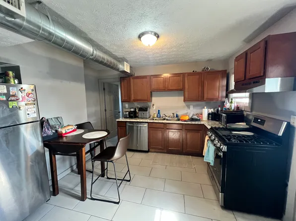 302 Stanton Ave #2, Pittsburgh, PA 15209