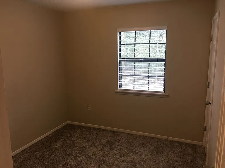 1714 Marilyn Dr — Photo 14