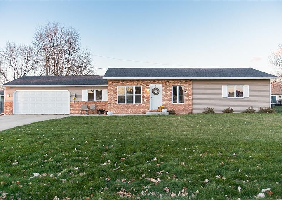 1st image of 50 Thompson Dr