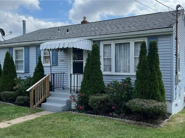 2656 Virginia Dr, Lower Burrell, PA 15068