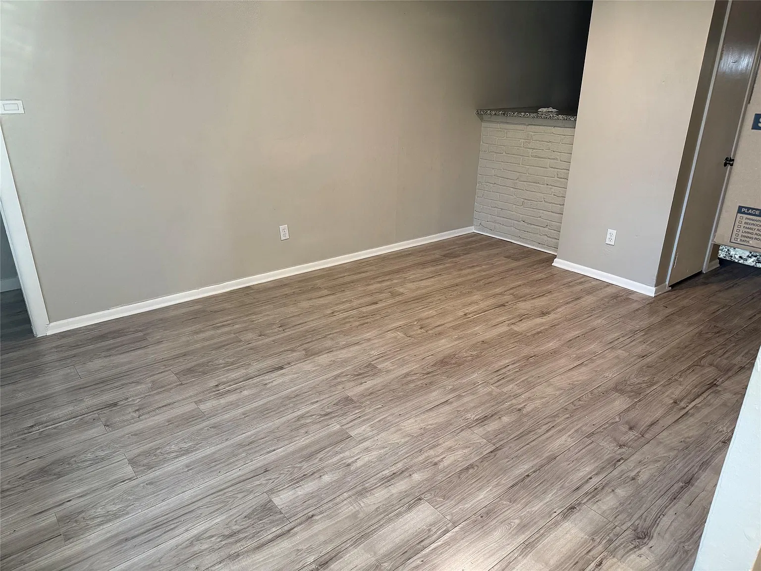 4 bed, 2.0 bath, 1444 sqft, $1,950 — Photo 3