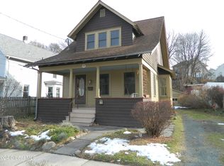 1704 2nd St, Rensselaer, NY 12144