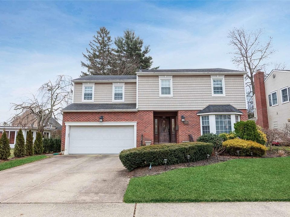 1st image of 72 Willow Street