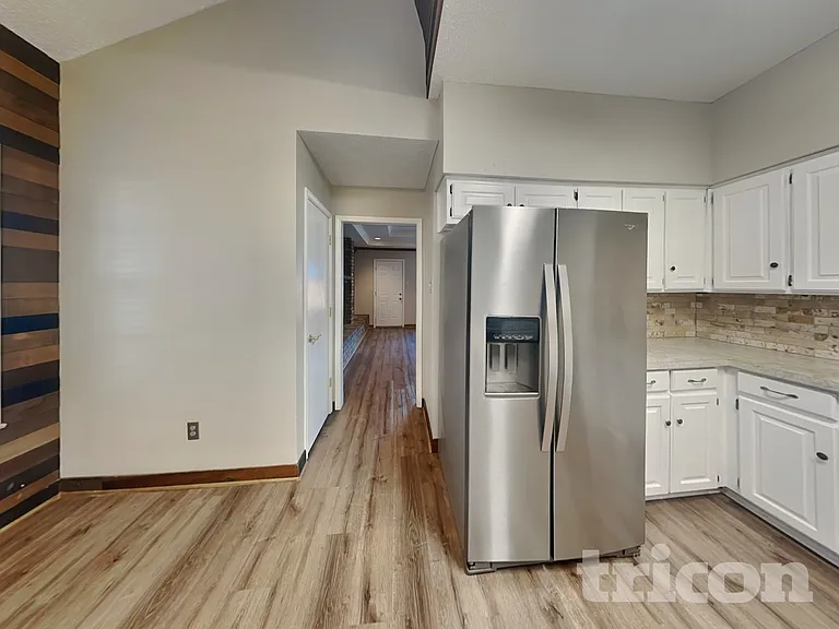 509 Live Oak Dr — Photo 6