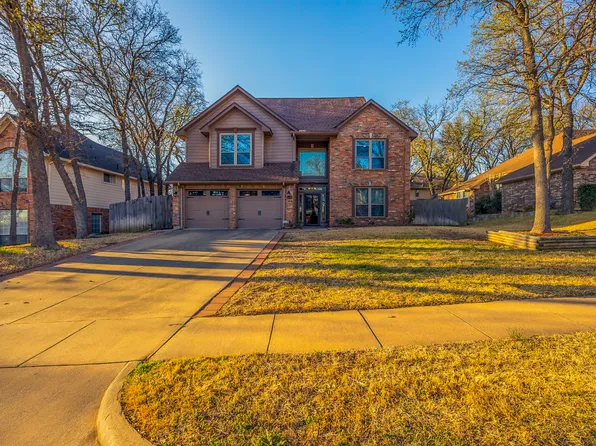 1805 Rolling Ridge Dr, Grapevine, TX 76051