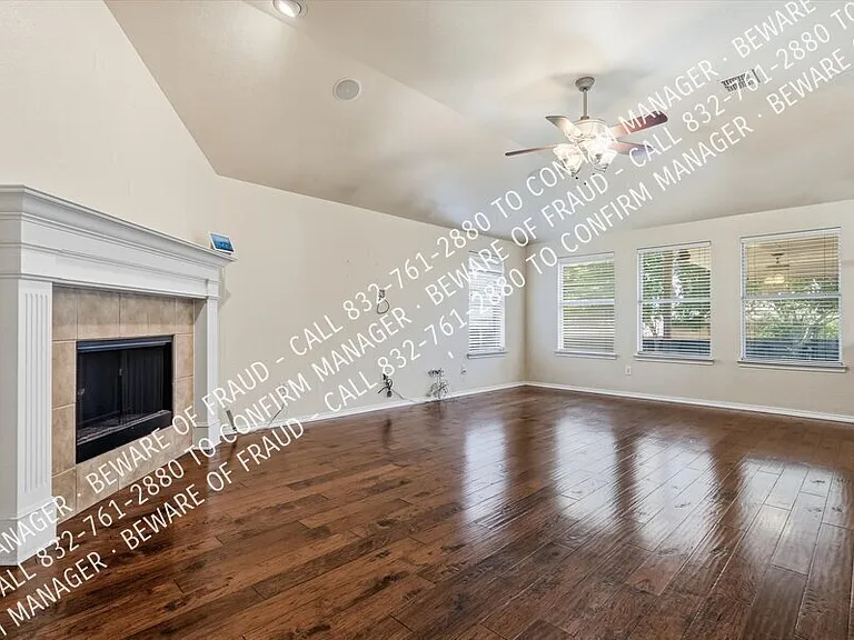 615 Magnolia Ln — Photo 6