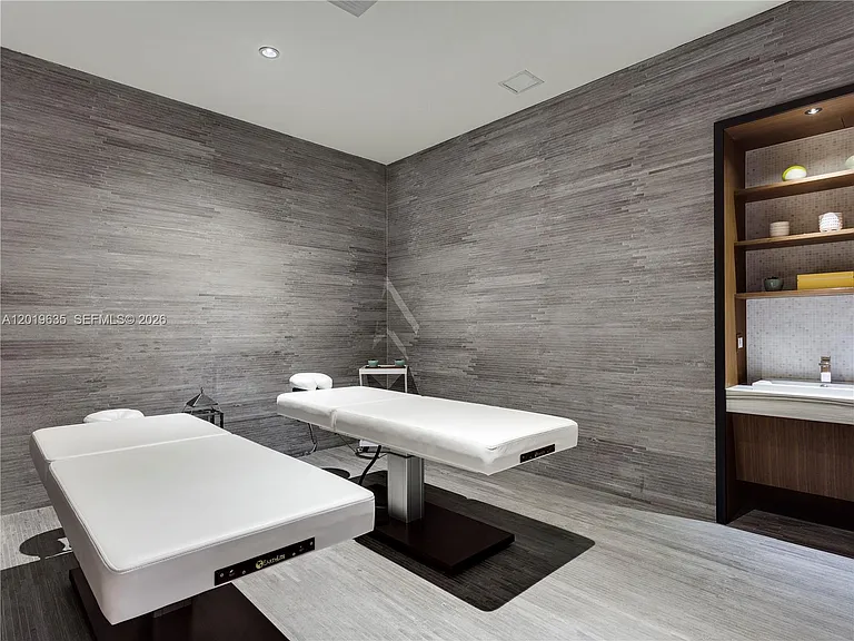 55 SW 9th St #1810 — Photo 36