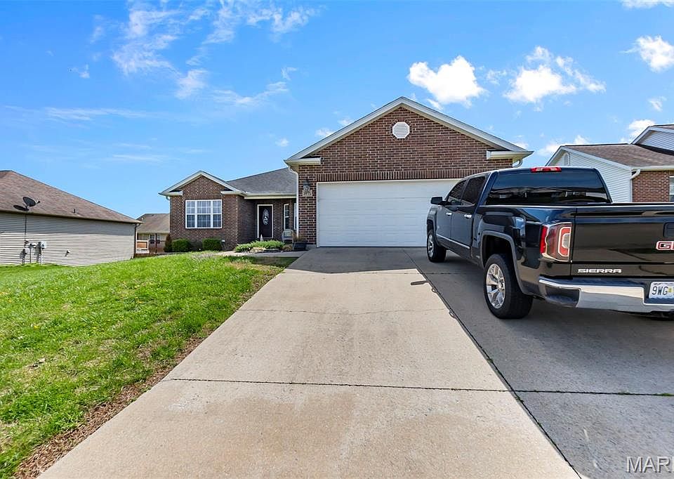 1671 Columbia Dr, Jackson, MO 63755 | Zillow