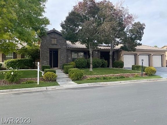 2nd image of 8117 Denevin St