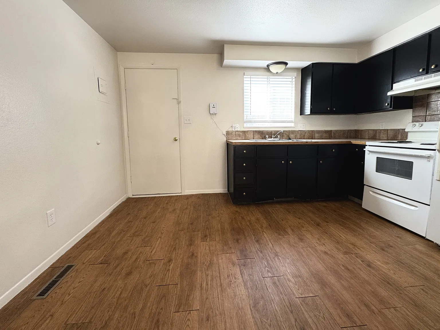 iCVL - 521 E 13th St - C — Photo 3