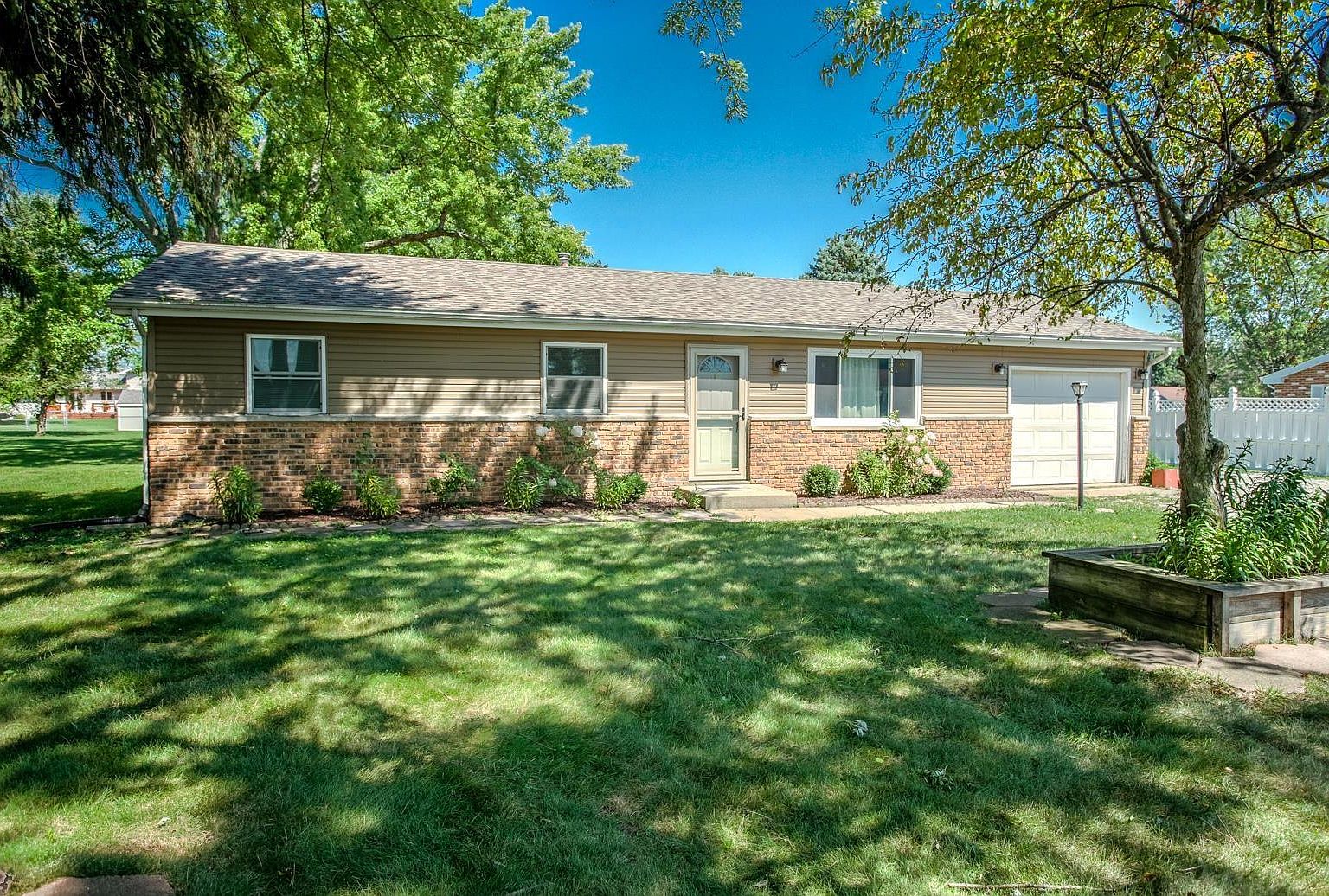 402 S Park Dr, Monticello, IN 47960 | Zillow