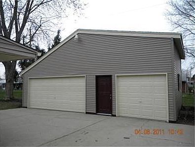 5th image of 1041 Mystic Ln S