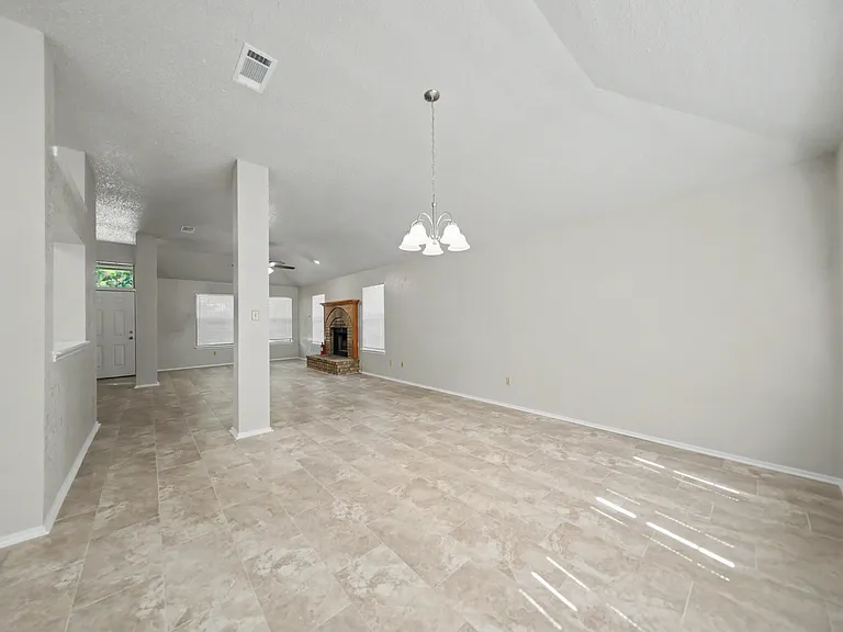 2305 Skipcha Dr — Photo 9