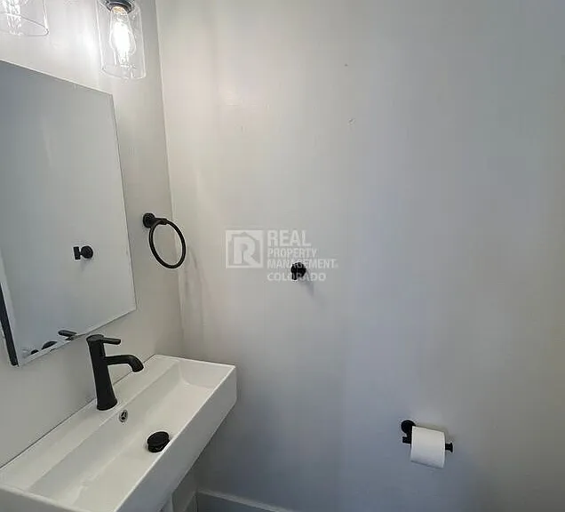 30 Emery Way #3 — Photo 3