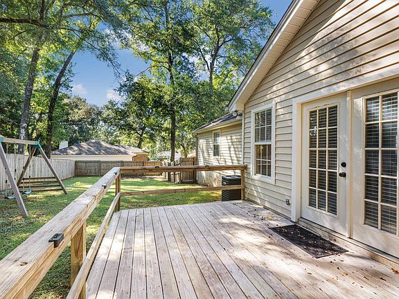 5th image of 4498 Foxcroft Dr