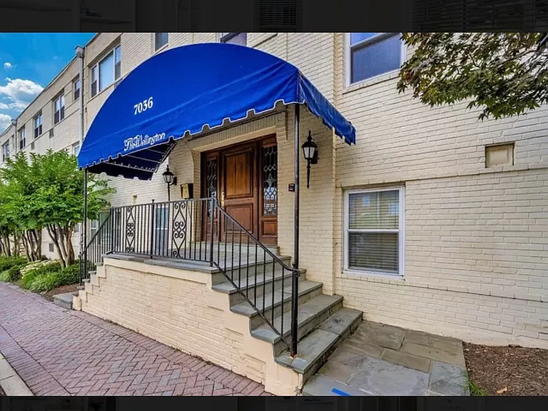 7036 Strathmore St — Photo 10