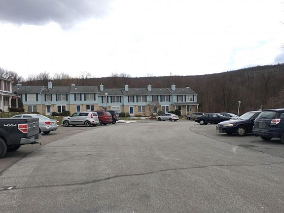 5th image of 41 Liberty Ln #319