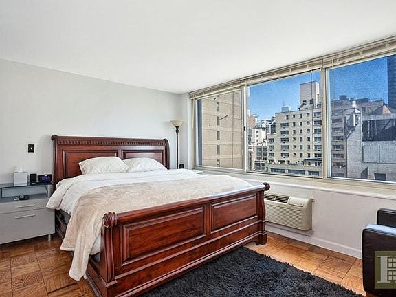 3rd image of 333 E 45th St APT 16D