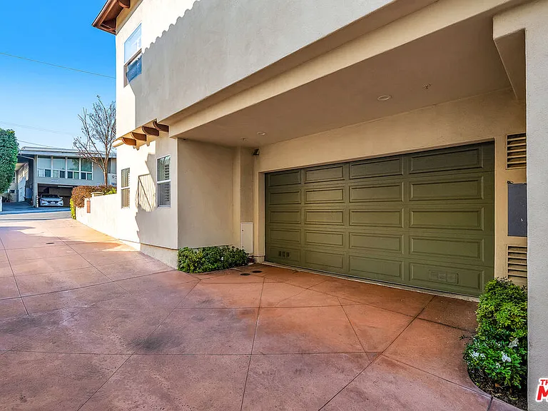 934 Hilldale Ave — Photo 25