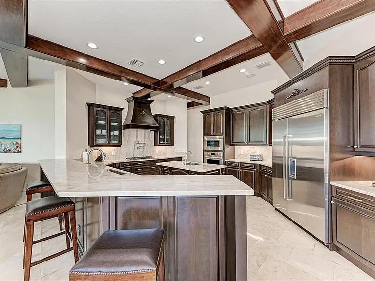 14 N Washington Dr — Photo 28