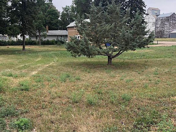 3rd image of 205 Highway 200 W