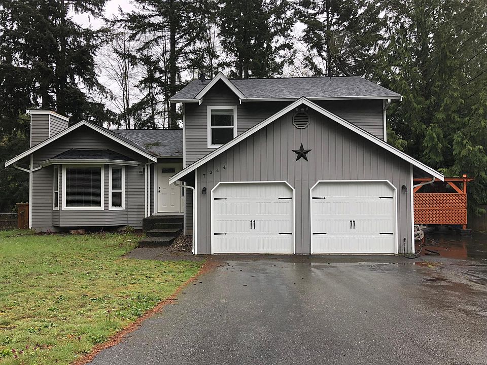 2 Car attached garage plus 3+ car parking in driveway and on